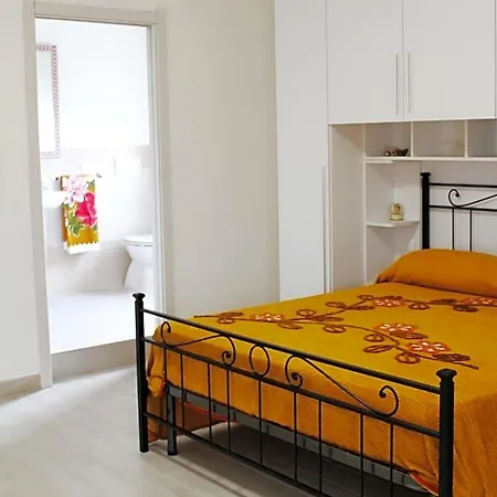 فندق مبيت وإفطار Casa Andreana Uri